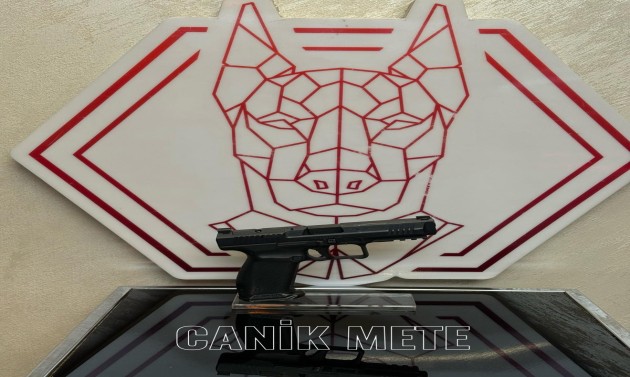 CANİK METE